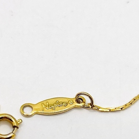 Napier Bracelet Vintage 7” Gold Tone Fashion - Picture 5 of 7